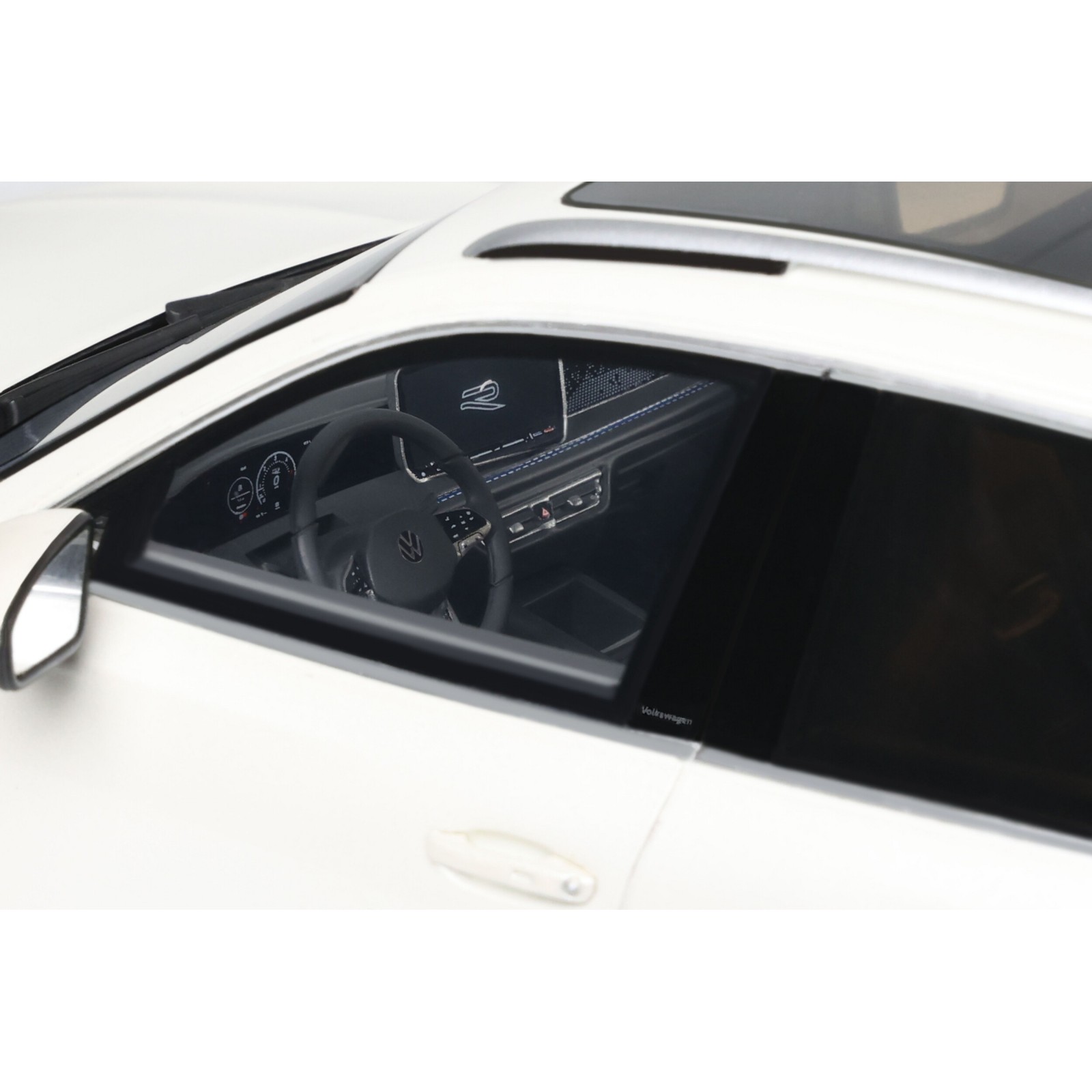 Volkswagen Tiguan e Tsi R-Line Oryx White Pearl L0K1 2024