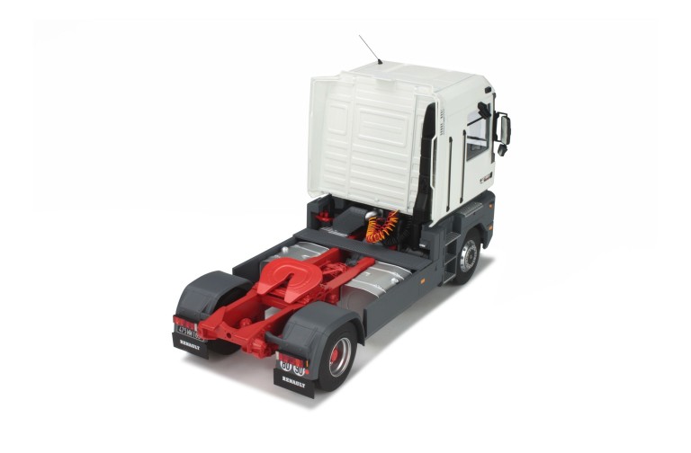 Renault AE 500 Magnum Blanc Glacier 1990