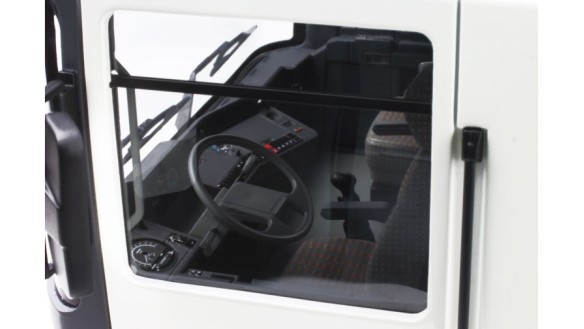 Renault AE 500 Magnum Blanc Glacier 1990