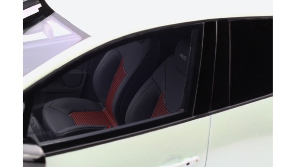 Renault Clio 4 R.S. Blanc Perle Mica 2013