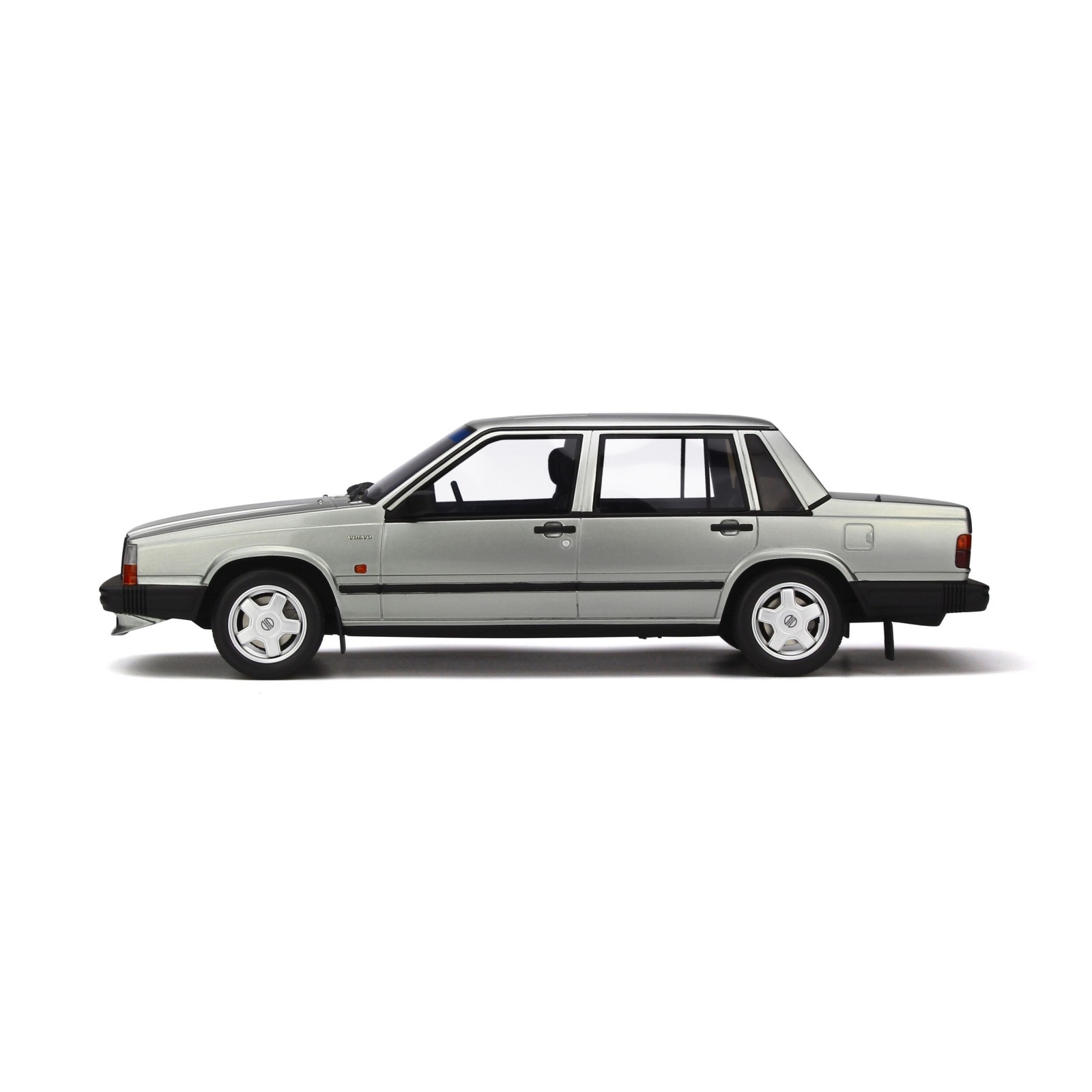 Volvo 740 Turbo Metal Light Silver 1987