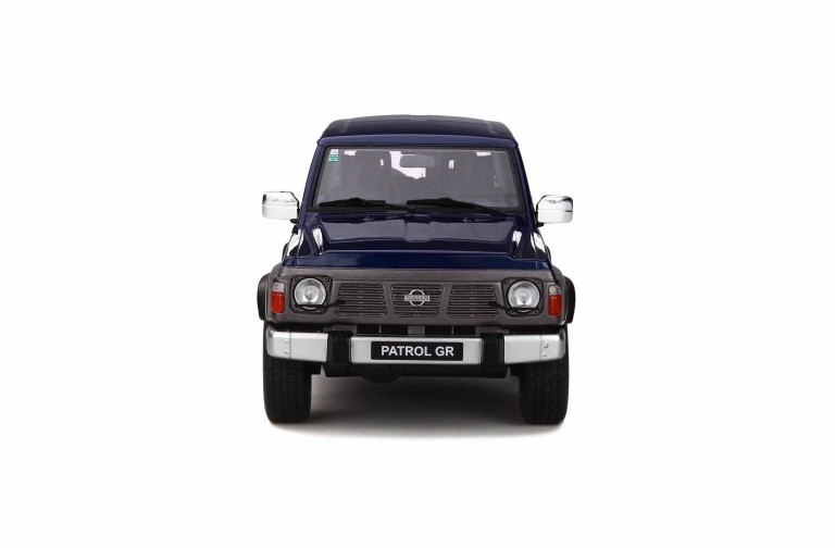 Nissan Patrol GR Blue TH1 & Silver KJ1 1992