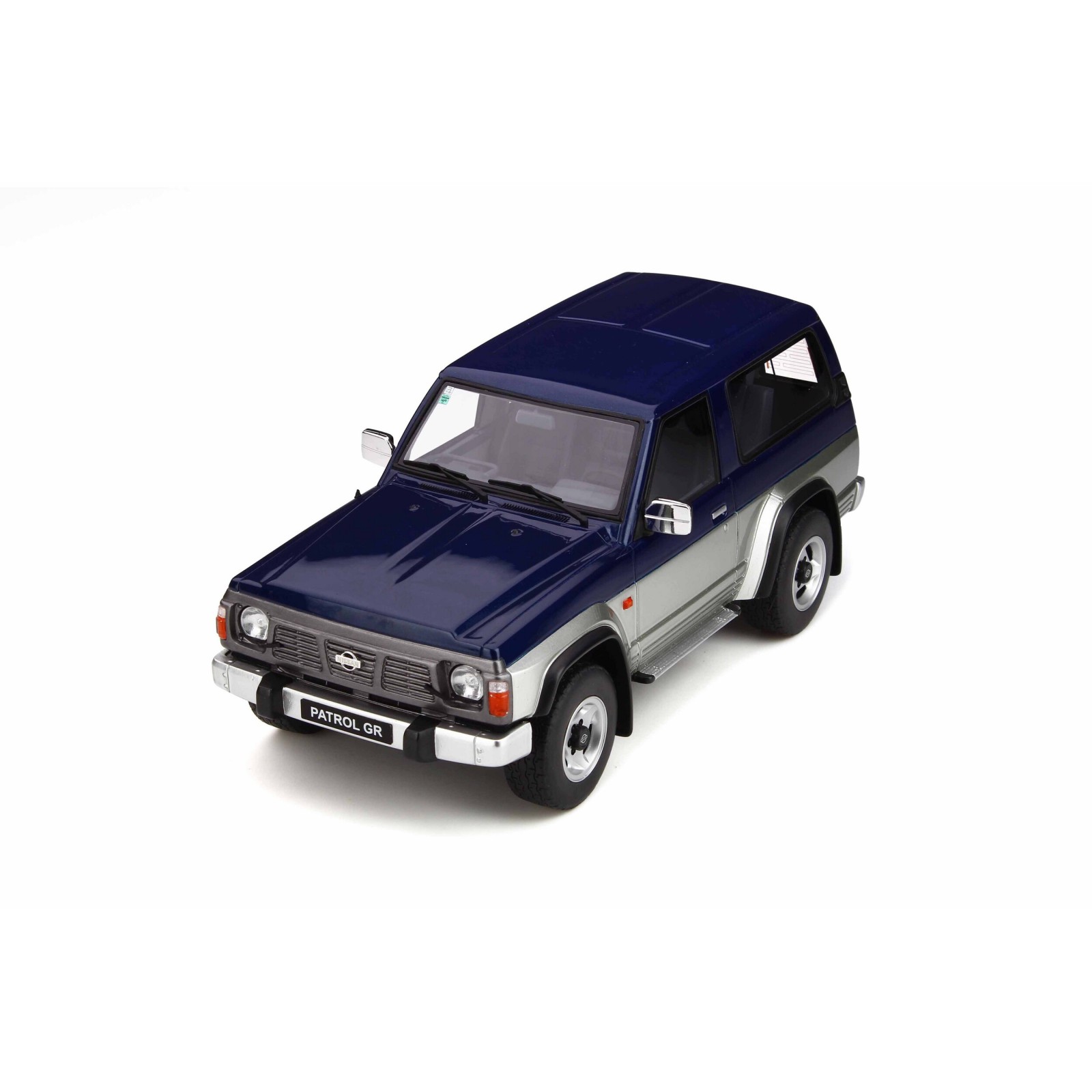 Nissan Patrol GR Blue TH1 & Silver KJ1 1992