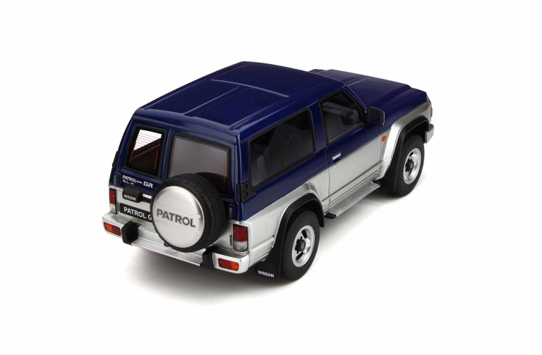 Nissan Patrol GR Blue TH1 & Silver KJ1 1992