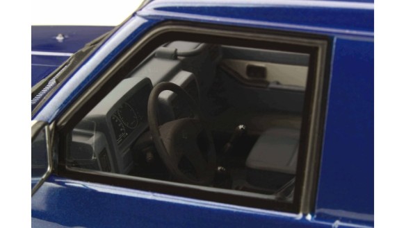 Nissan Patrol GR Blue TH1 & Silver KJ1 1992