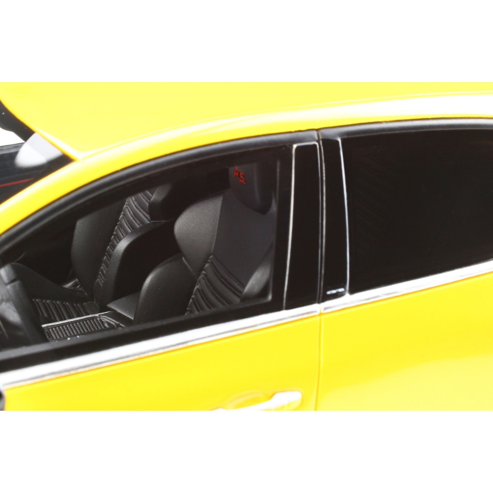 Renault Megane 4 R.S. Jaune Sirius 2017