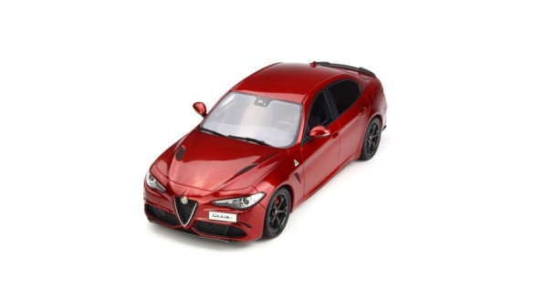 Alfa Romeo Giulia Quadrifoglio Rosso Competizione 2016