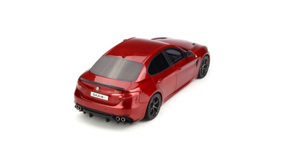 Alfa Romeo Giulia Quadrifoglio Rosso Competizione 2016