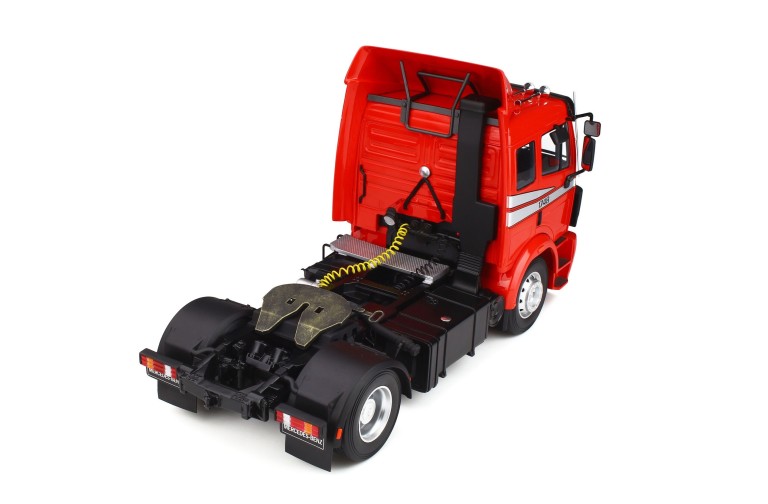 Mercedes-Benz SK 1748 Glutrot 1990