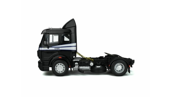 Mercedes-Benz SK 1748 Schwarz Black 1990