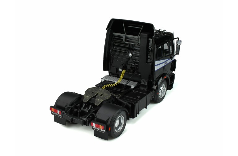 Mercedes-Benz SK 1748 Schwarz Black 1990