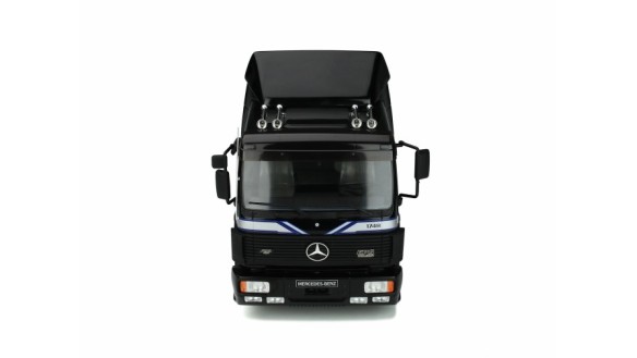 Mercedes-Benz SK 1748 Schwarz Black 1990