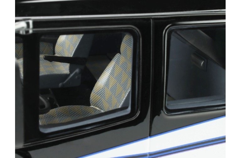 Mercedes-Benz SK 1748 Schwarz Black 1990