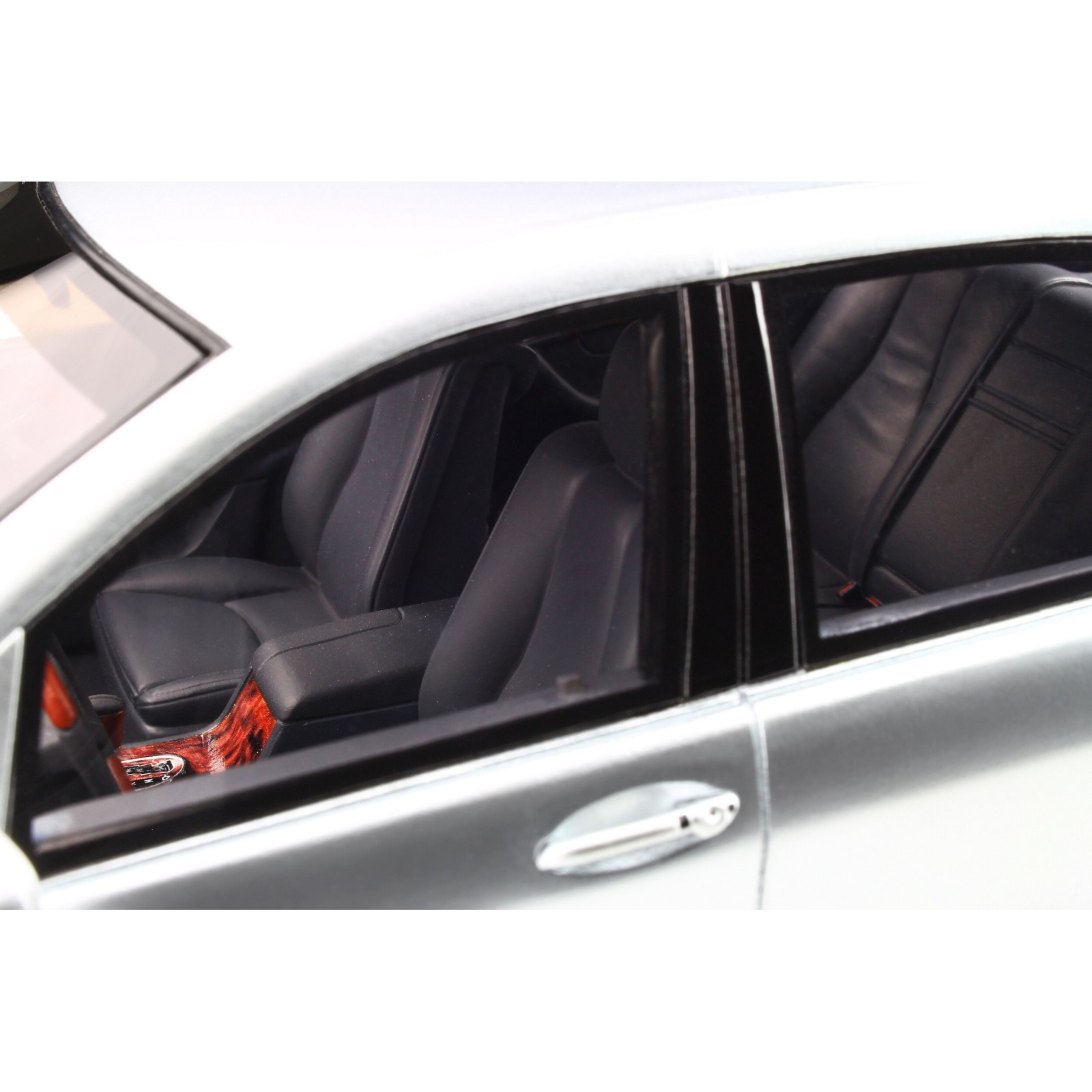 Mercedes-Benz S-Class (W220) 55 AMG Brilliant Silver 2000