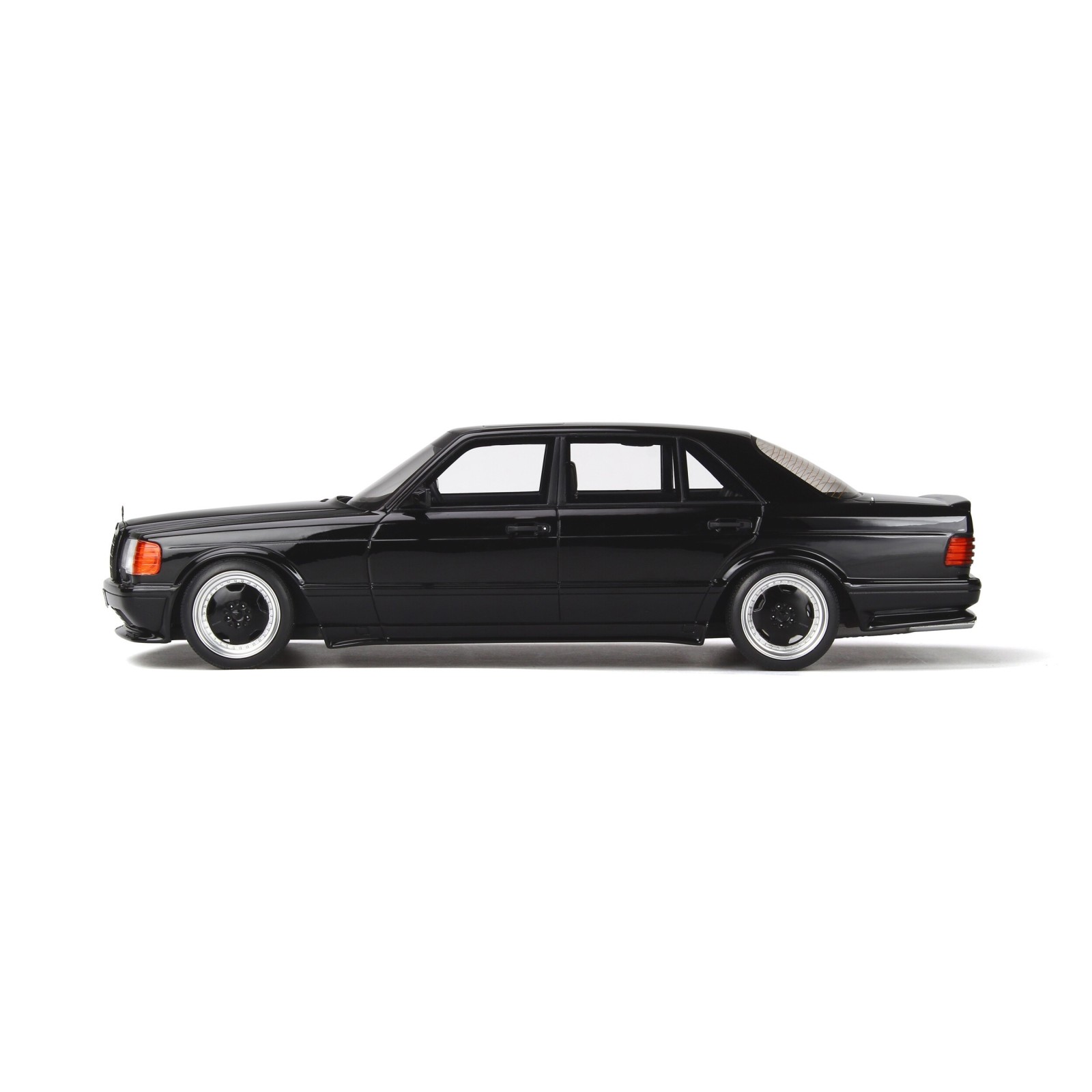 Mercedes-Benz 560 (W126) 6.0 SEL AMG Obsidian Black Metallic 1989