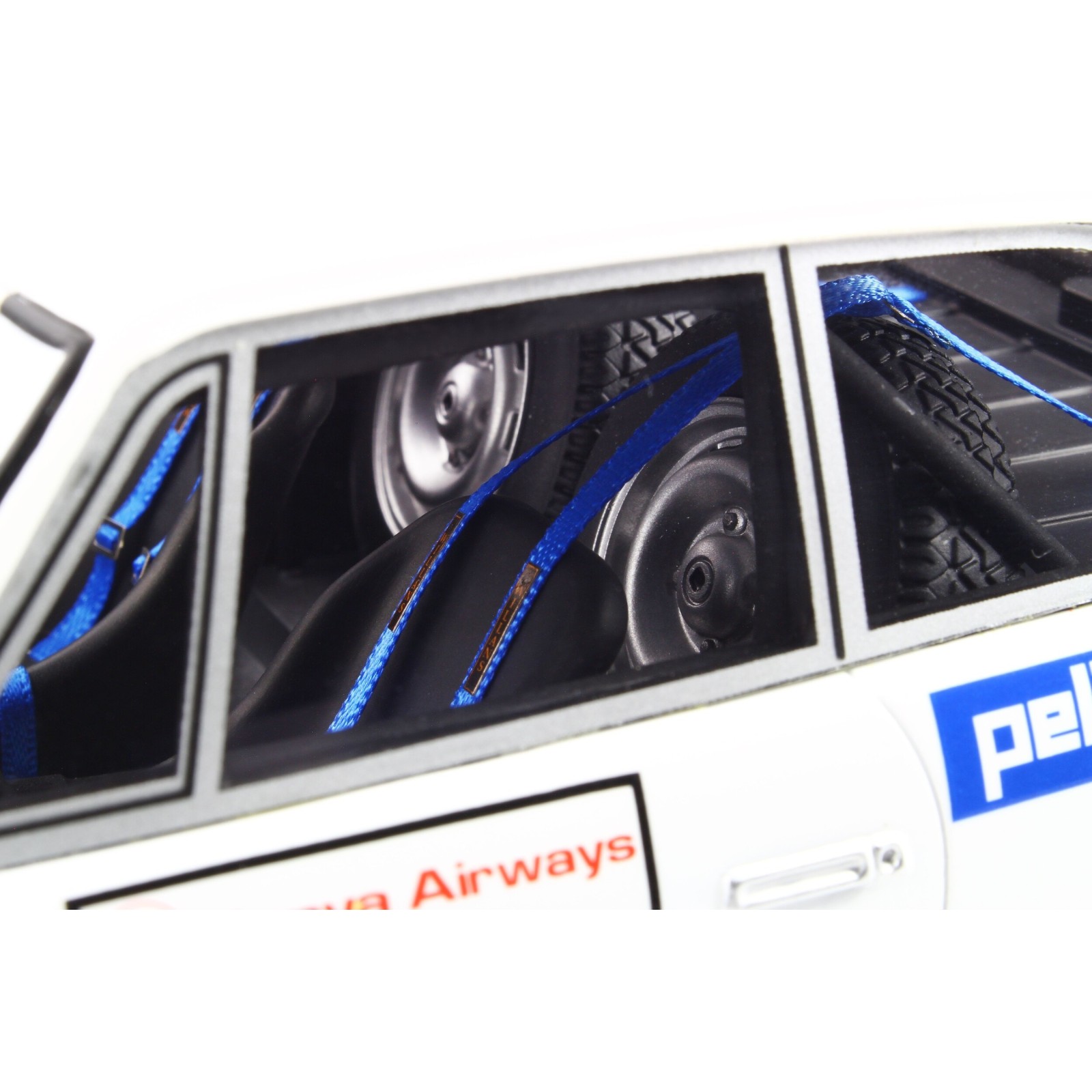 Peugeot 504 Coupe V6 Gr.4 Safari Rally 1978