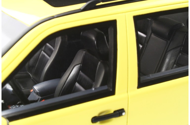 Volvo 850 T5-R Cream Yellow 1995