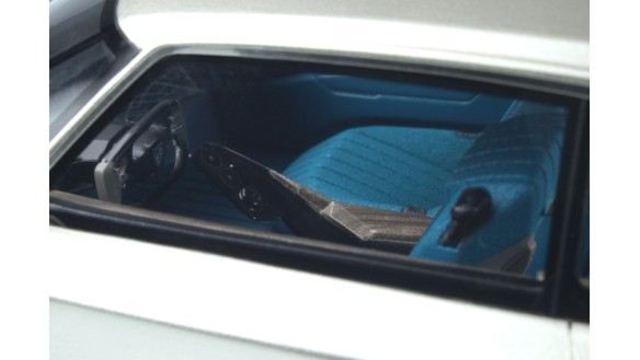 Peugeot E-Legend Concept Superbronze 2018