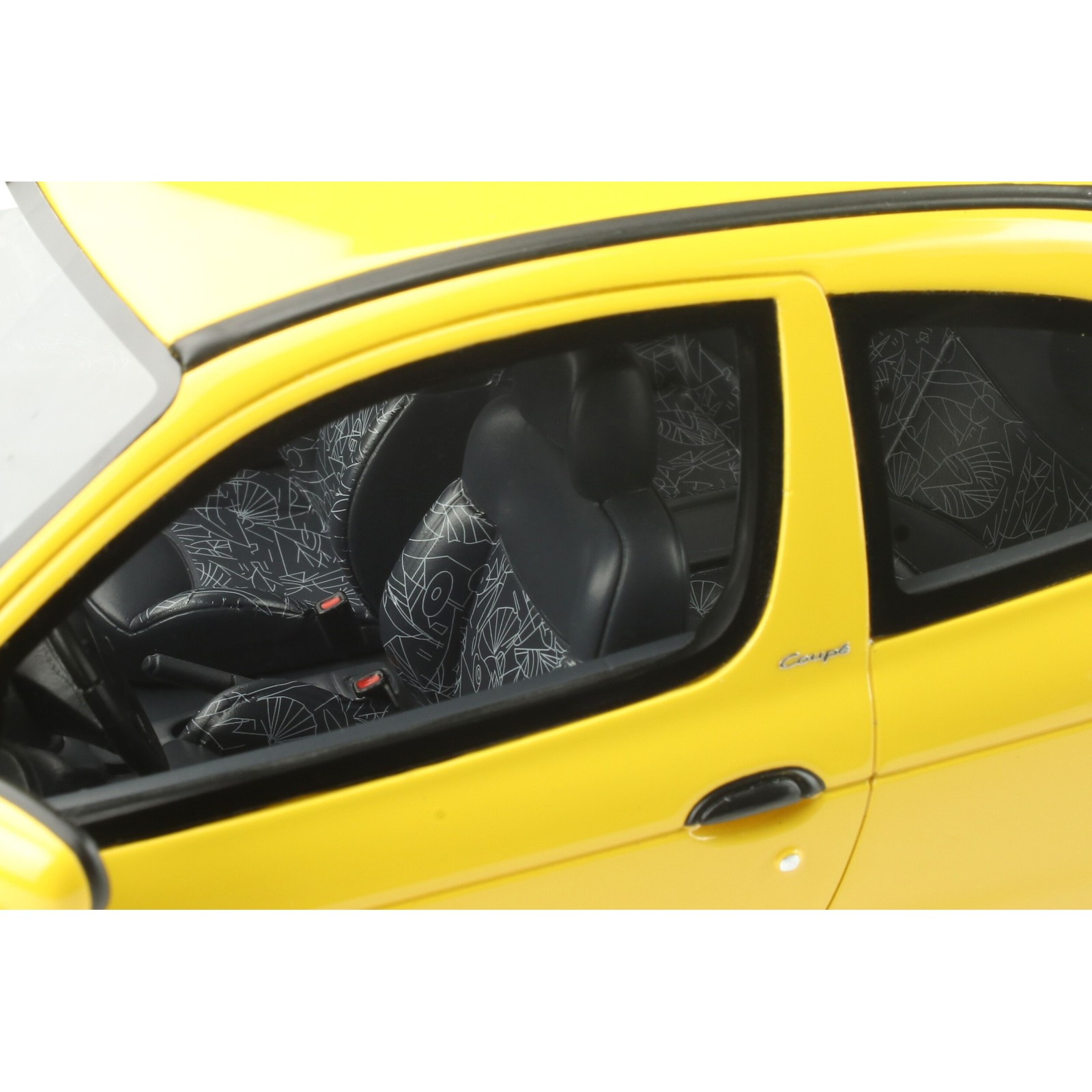Renault Megane Mk.1 Coupe 2.0 16V Jaune Tournesol 1999