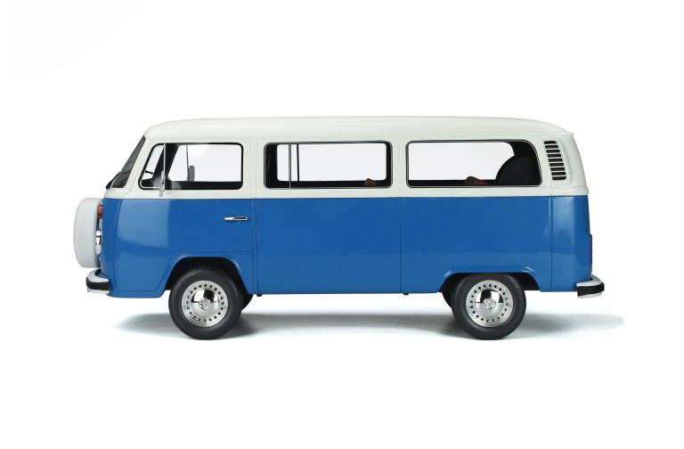 Volkswagen Kombi T2 White-Blue 1978