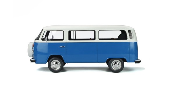 Volkswagen Kombi T2 White-Blue 1978