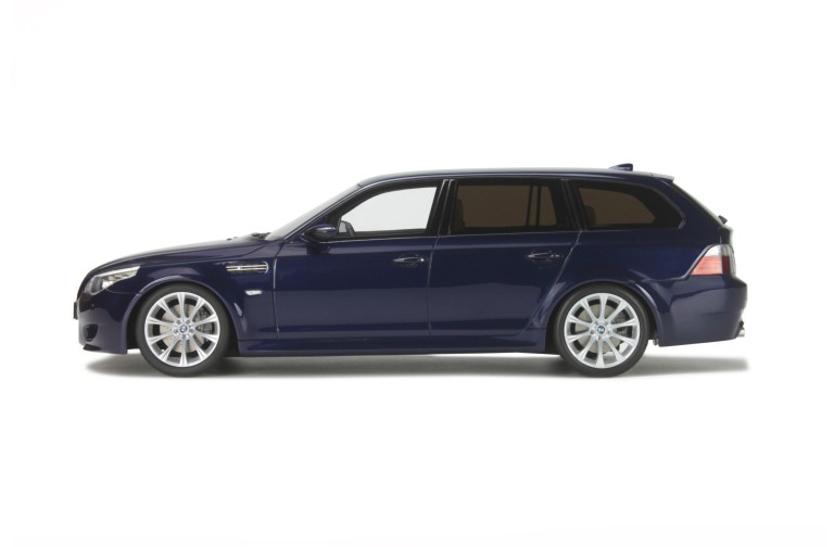 BMW M5 (E61) Touring Monaco Blue 2007