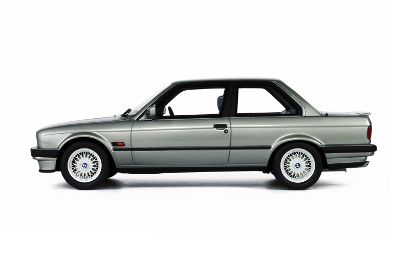 BMW 325i Lachssilber Metallic 1985