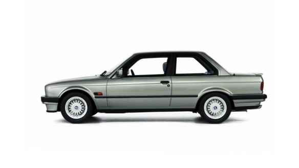 BMW 325i Lachssilber Metallic 1985