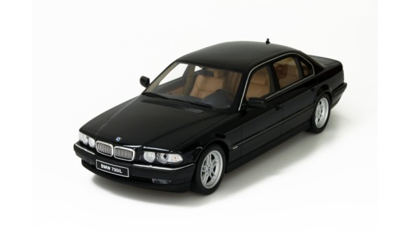 BMW E38 750 iL Schwarz II 668 1998