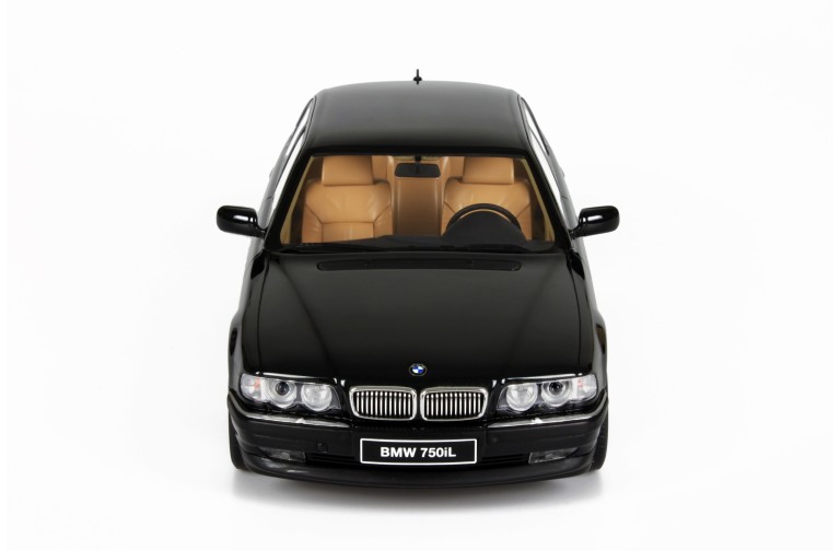 BMW E38 750 iL Schwarz II 668 1998