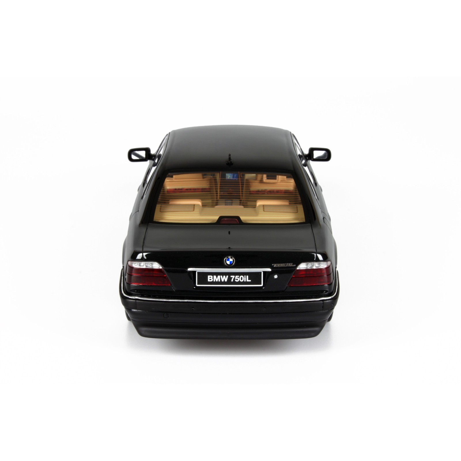 BMW E38 750 iL Schwarz II 668 1998