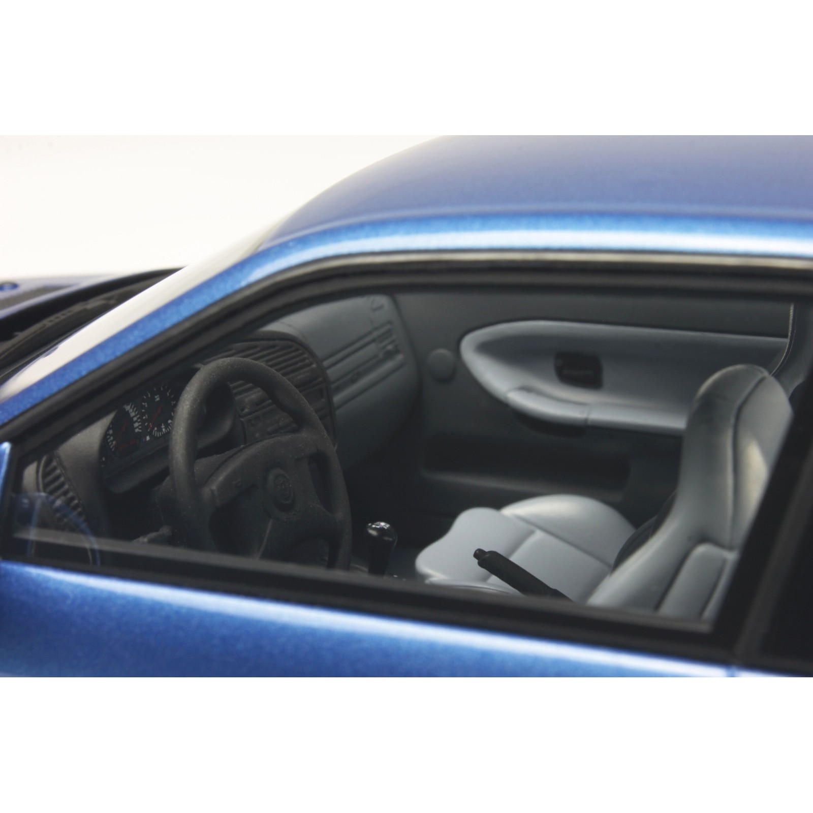 BMW E36 M3 3.2 Bleu Estoril 1995