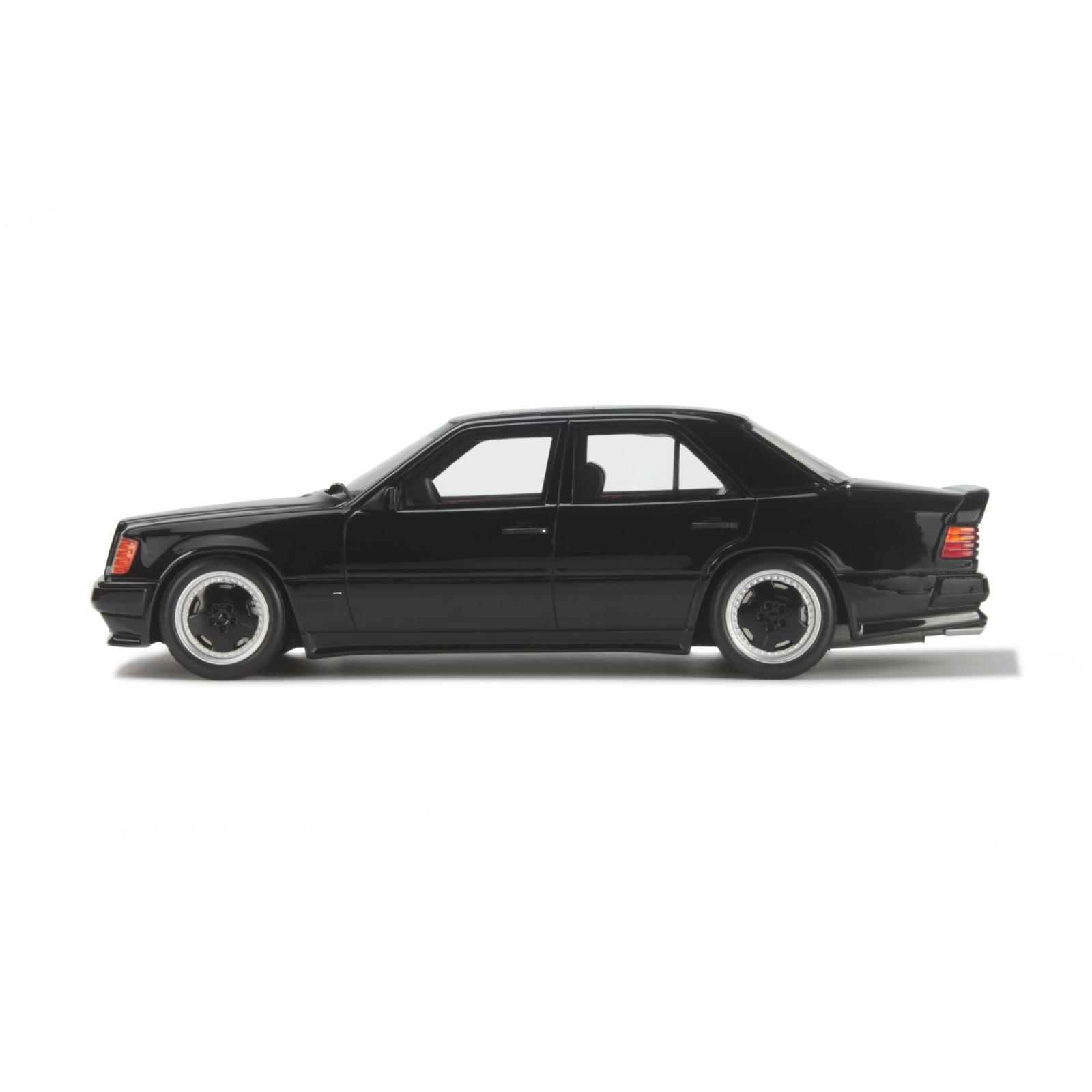 Mercedes-Benz 300 (W124) E 5.6 AMG Black 040 1987