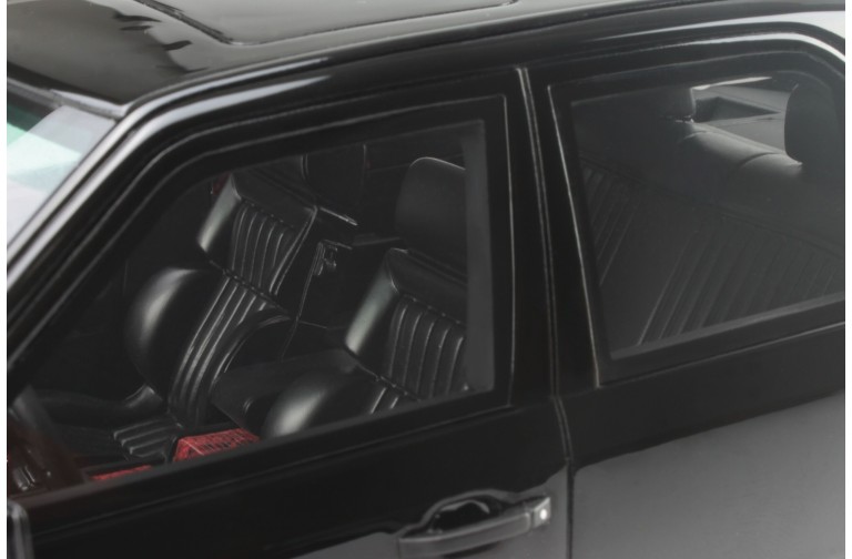 Mercedes-Benz 300 (W124) E 5.6 AMG Black 040 1987