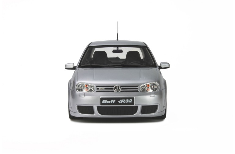 Volkswagen Golf 4 R32 Reflet D'argent Métallisé 2002