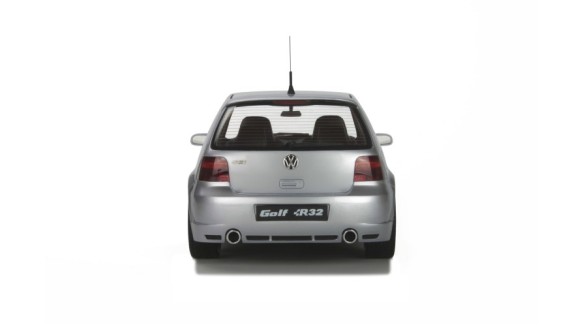 Volkswagen Golf 4 R32 Reflet D'argent Métallisé 2002