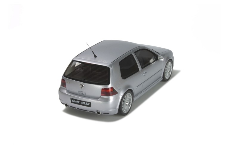Volkswagen Golf 4 R32 Reflet D'argent Métallisé 2002