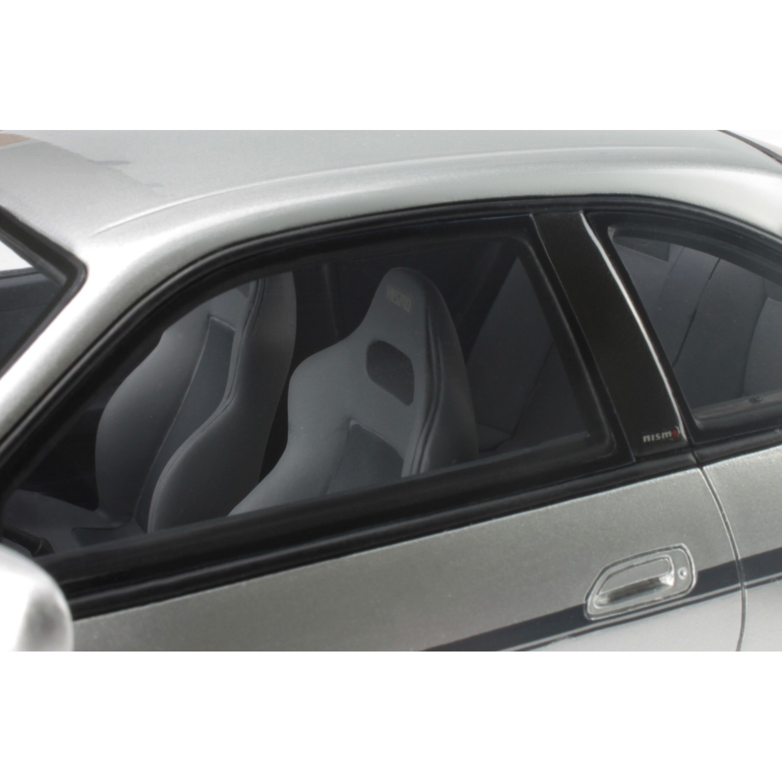 Nissan Skyline R33 Nismo 400 R Spark Silver 1996