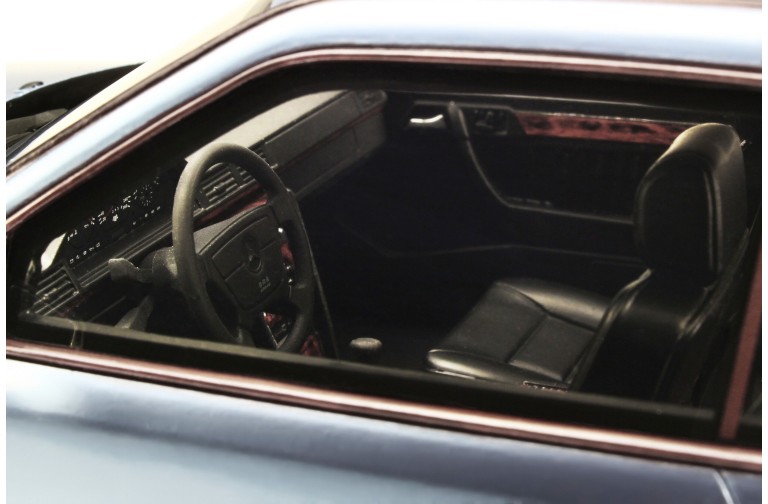 Mercedes-Benz E320 (C124) Coupe Pearl Blue 1987