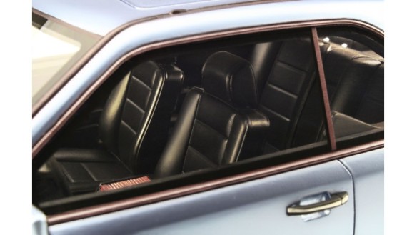 Mercedes-Benz E320 (C124) Coupe Pearl Blue 1987