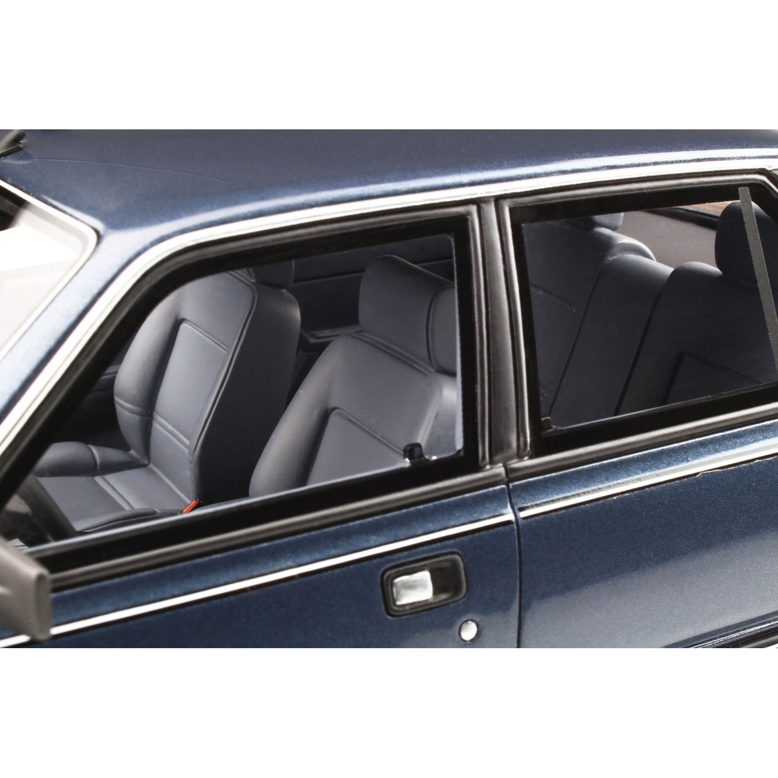 Peugeot 505 V6 Bleu Delft 1987