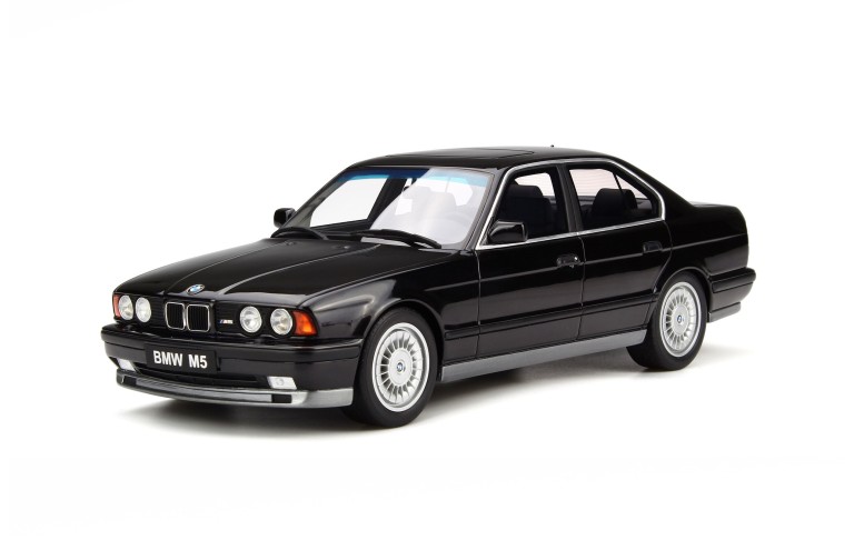 BMW E34 Ph.1 M5 Black 086 1989