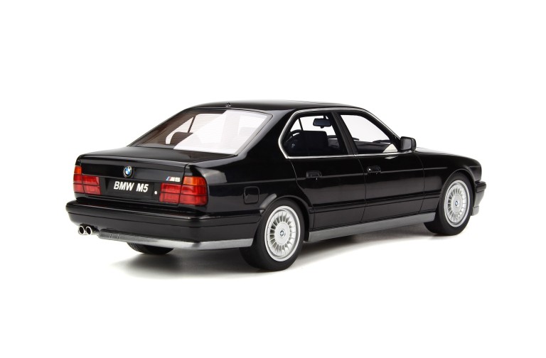 BMW E34 Ph.1 M5 Black 086 1989