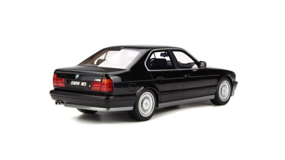BMW E34 Ph.1 M5 Black 086 1989