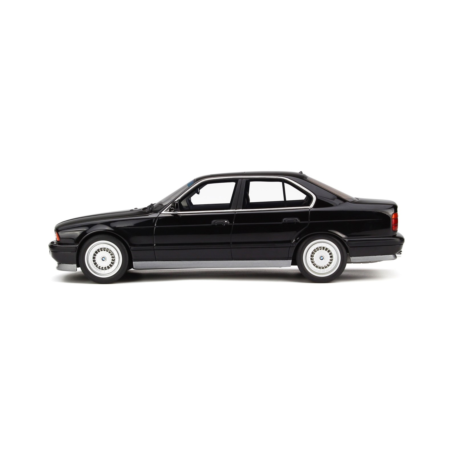 BMW E34 Ph.1 M5 Black 086 1989