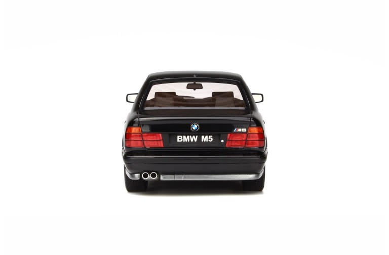 BMW E34 Ph.1 M5 Black 086 1989