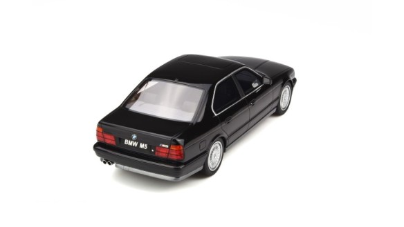 BMW E34 Ph.1 M5 Black 086 1989