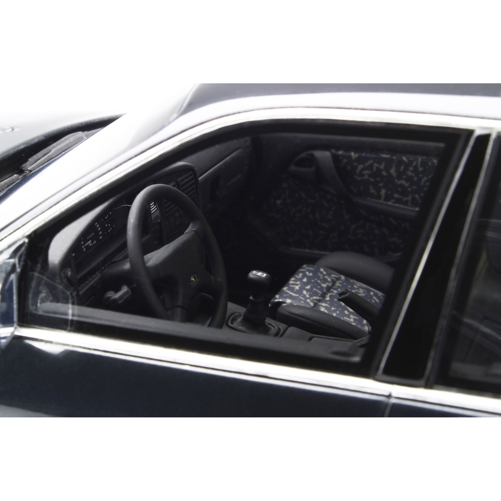 Opel Omega Evo 500 Metallic Black Novaschwarz 1990