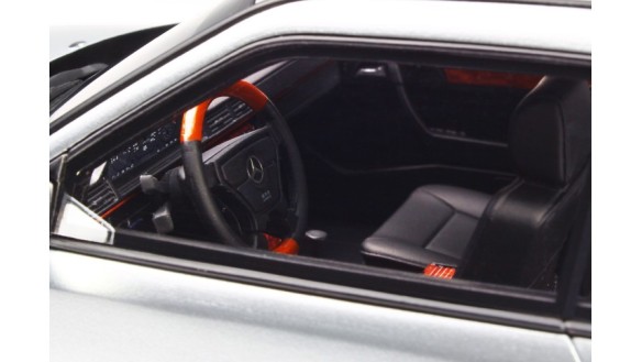 Mercedes-Benz E-Class (W124) E 36 AMG Brilliant Silver 1995