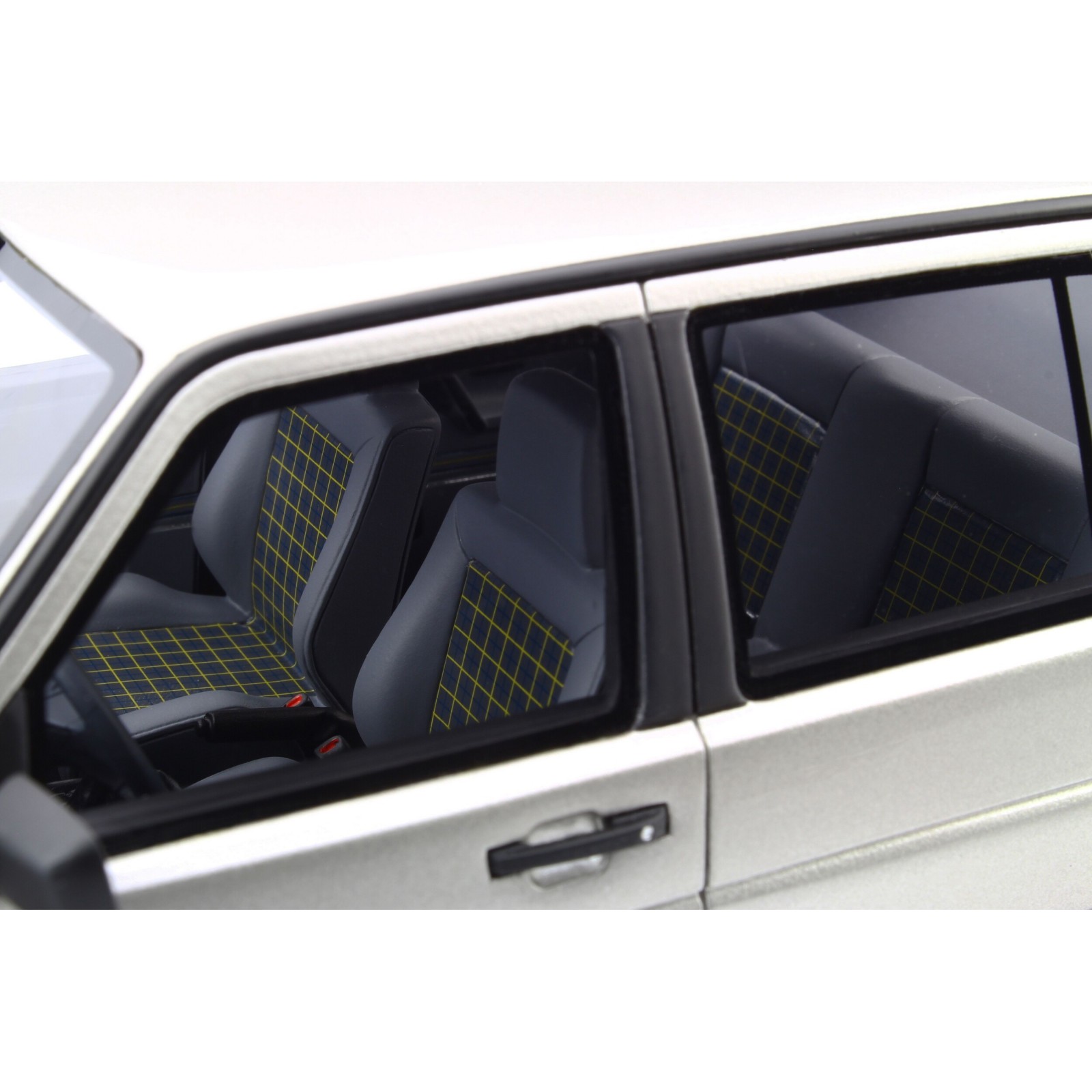 Volkswagen Jetta Mk.2 GTX 16V Diamond Silver 1987